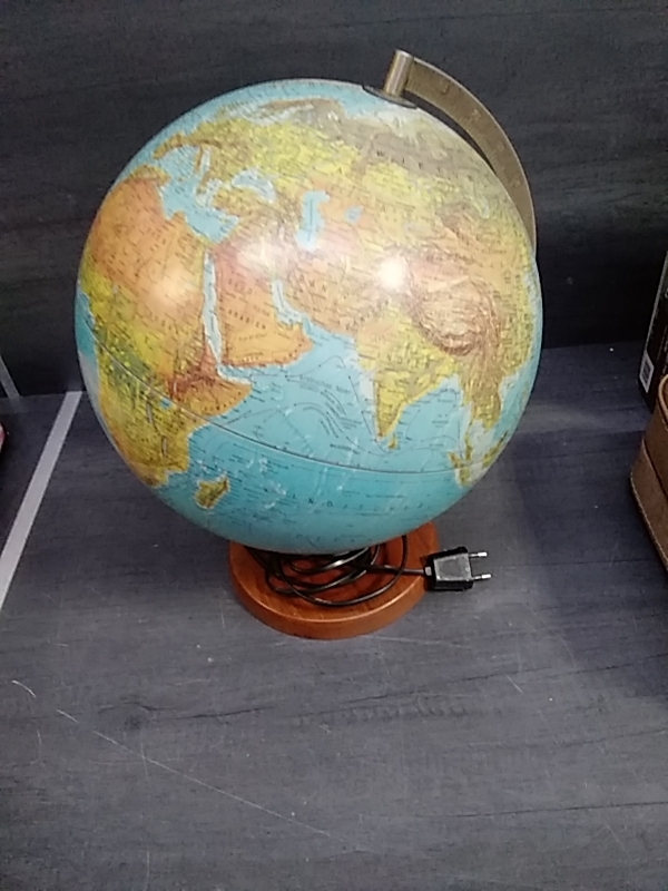 GLOBE 