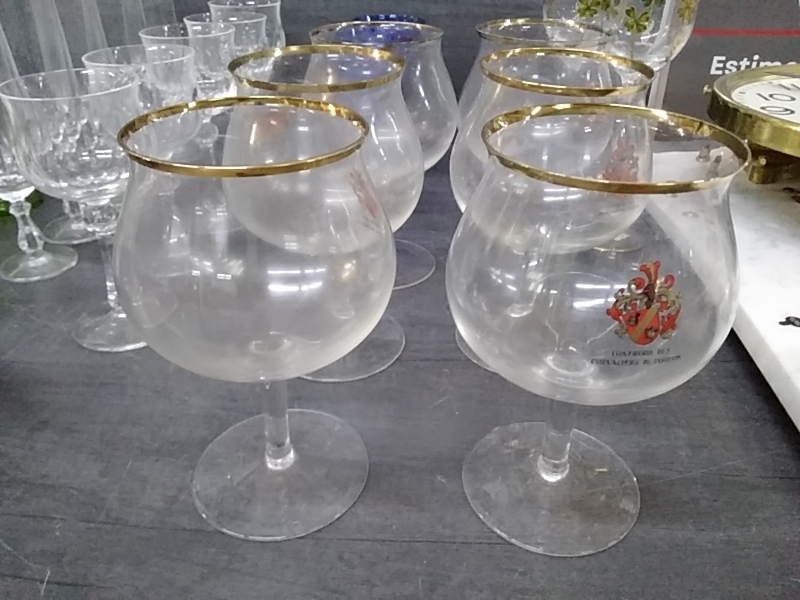 LOT DE 6 VERRES CONFRERIES