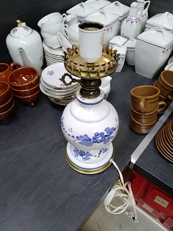 LAMPE DANS L’ÉTAT 