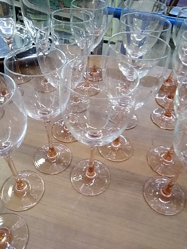 LOT DE 5 VERRES ROSE GM