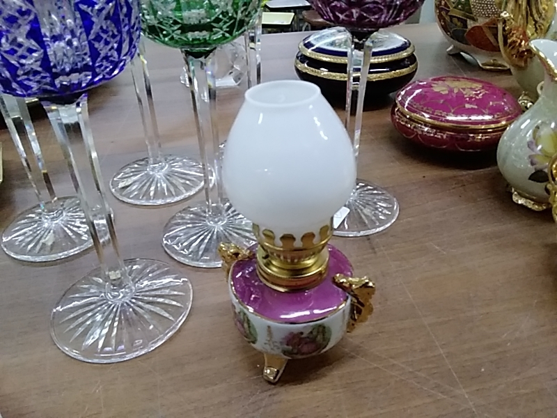 MINI LAMPE À PETROLE PORCELAINE 