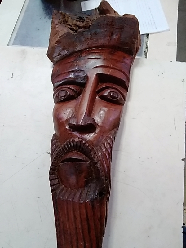 MASQUE MURAL EN BOIS 