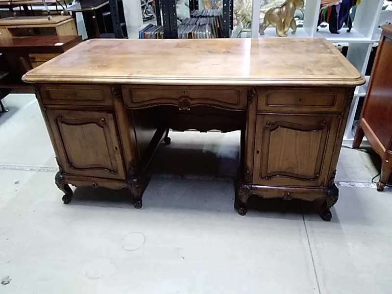 BUREAU ANCIEN 3 TIROIRS 2 PORTES SANS CLÉ 