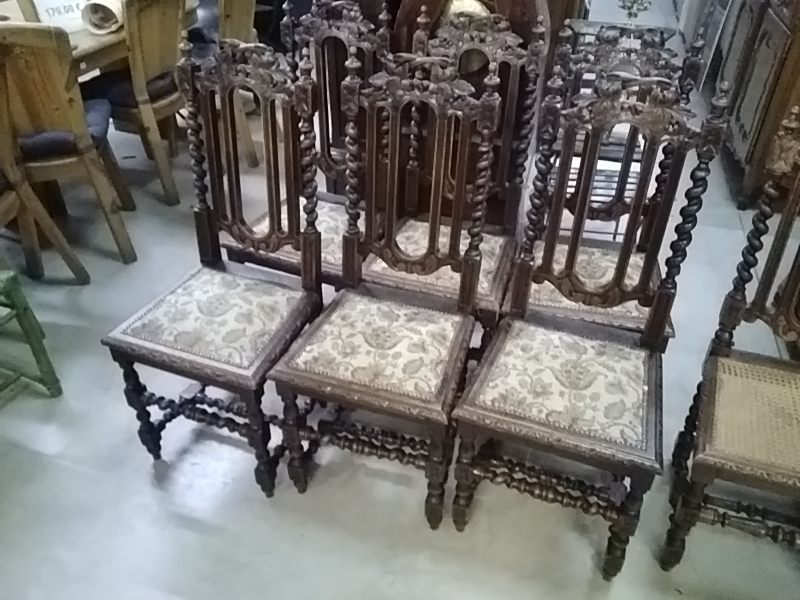 LOT DE 6 CHAISES LOUIS XIII 