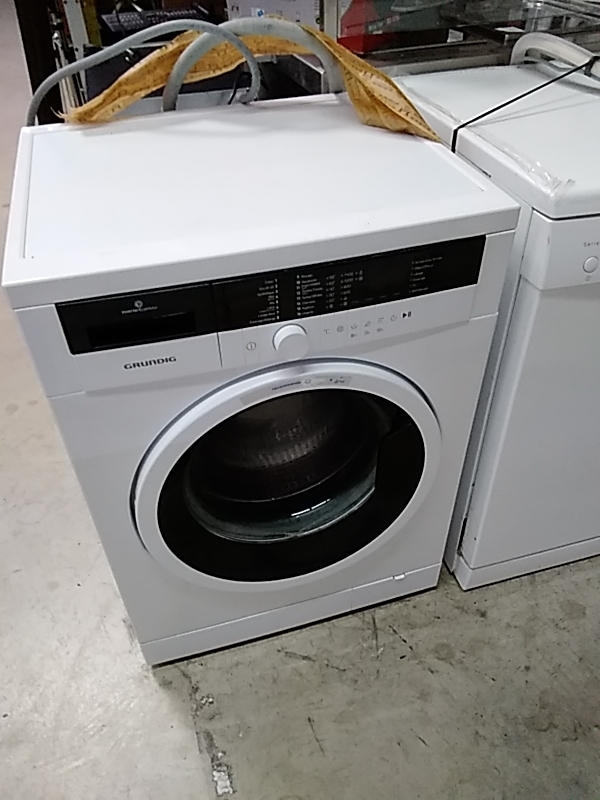 MACHINE À LAVER GRUNDIG 