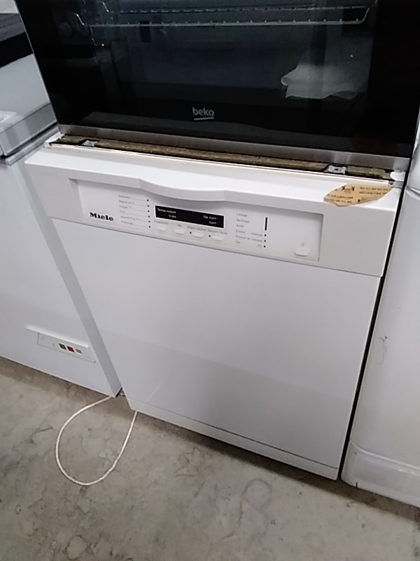 LAVE VAISSELLE MIELE 