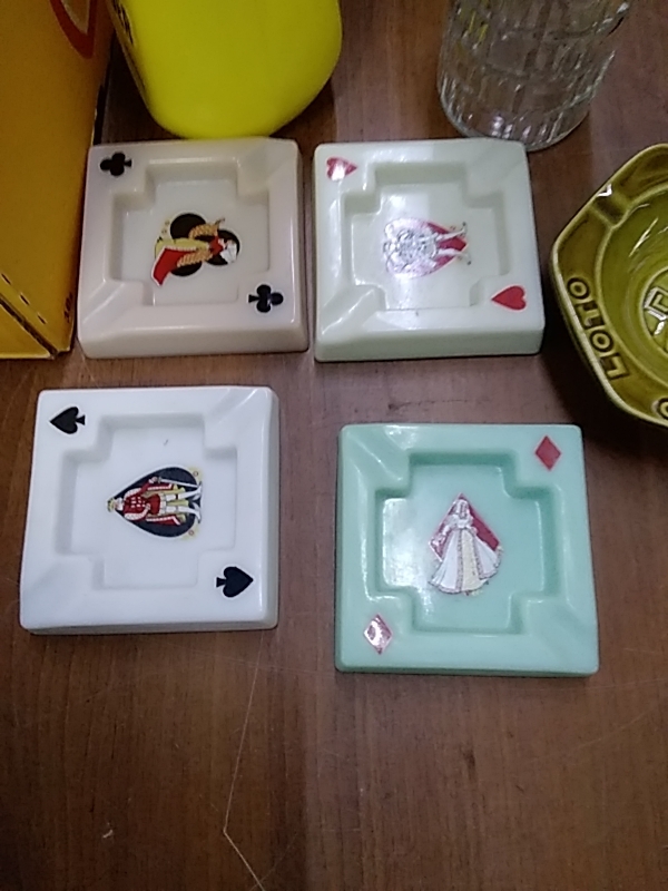 LOT DE 4 CENDRIERS OPALEX