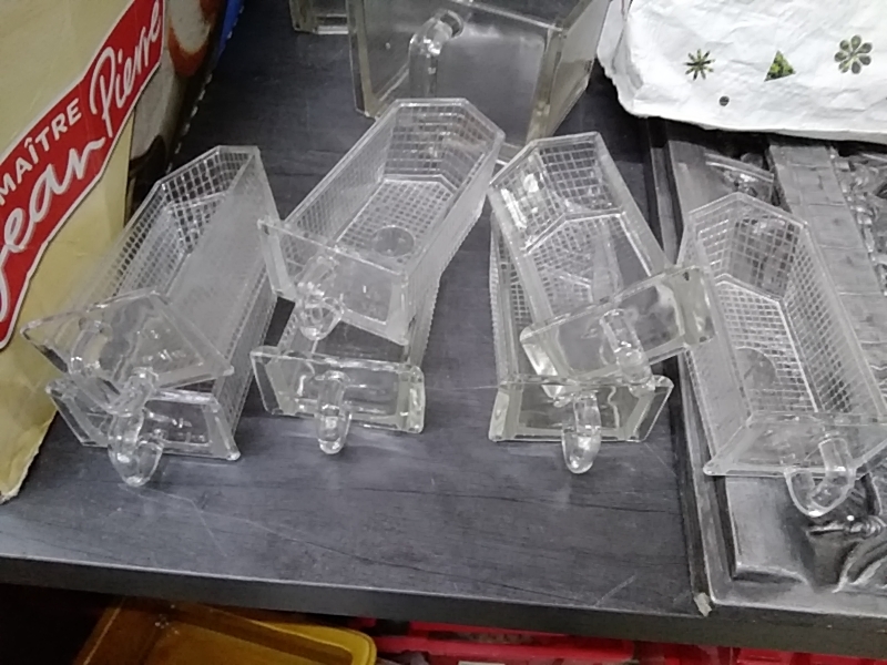 LOT DE 7 TIROIRS DE RANGEMENT EN VERRE 