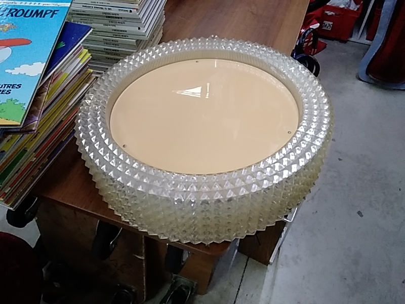 PLAFONNIER ROND ANNÉES 70 PVC