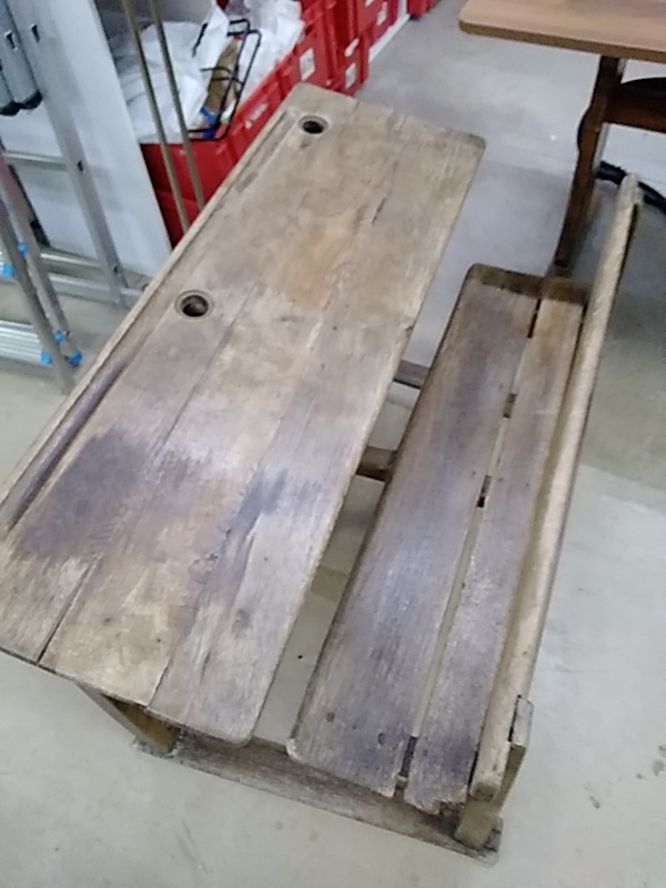 BANC D’ÉCOLIERS ANCIEN AVEC ENCRIER 