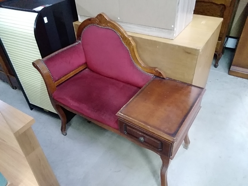 MEUBLE TÉLÉPHONE TISSU ROUGE