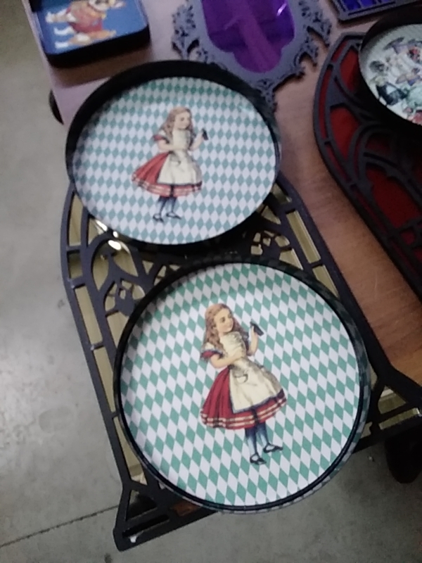 PLATEAU ROND METAL MOYEN