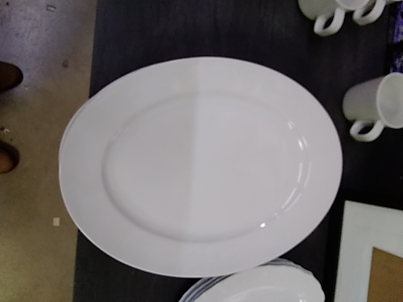 PLAT OVALE BLANC 