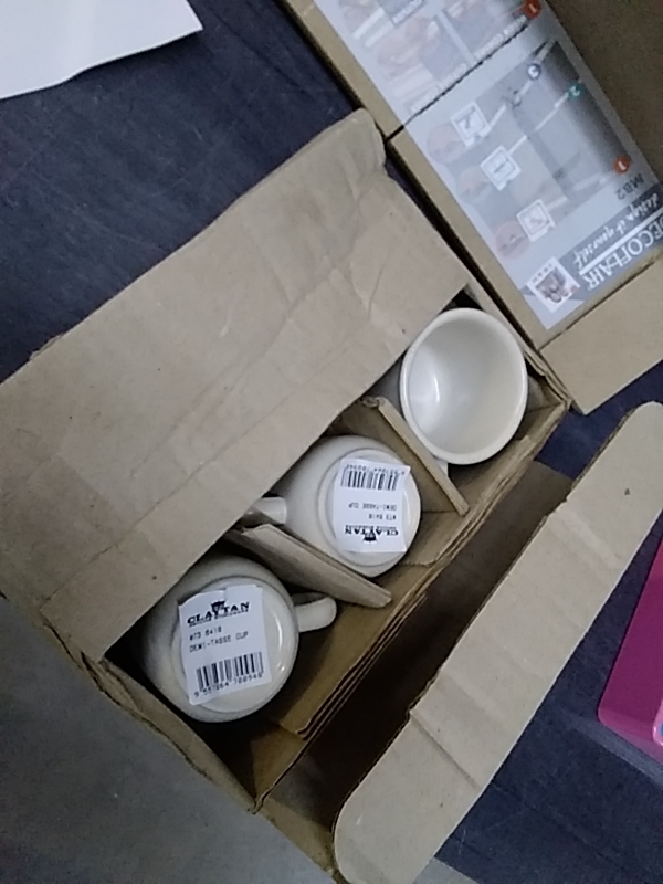 LOT DE 6 TASSES GRÈS 