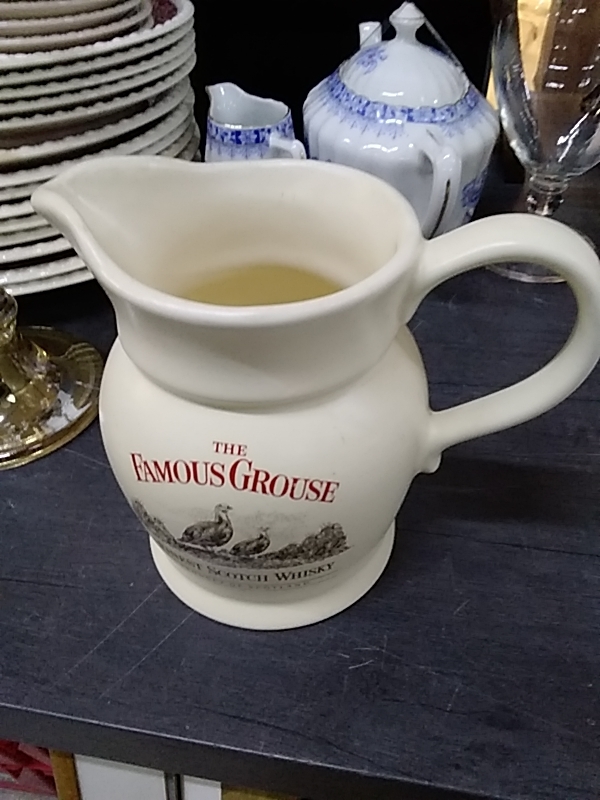 CRUCHE THE FAMOUS GROUSE 