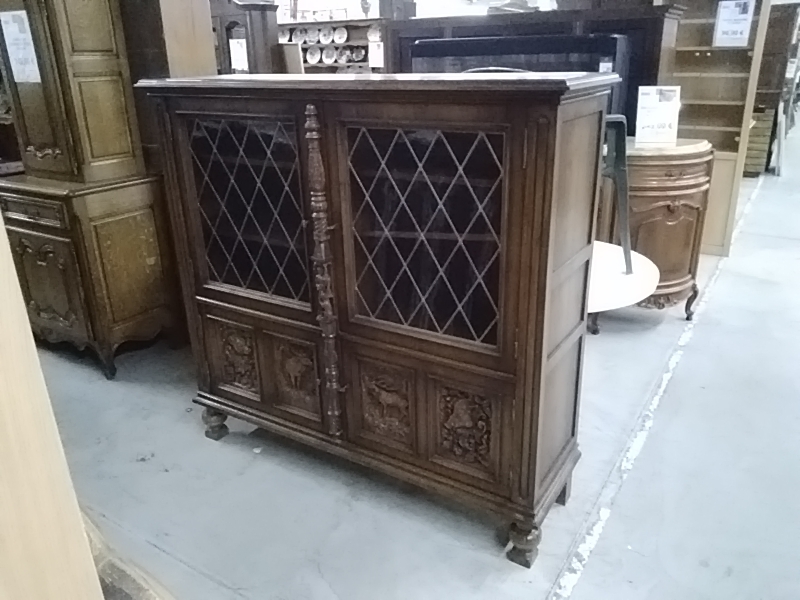 BUFFET BAS 2 PORTES VITRÉES ET 2 PORTES SCULPTÉES