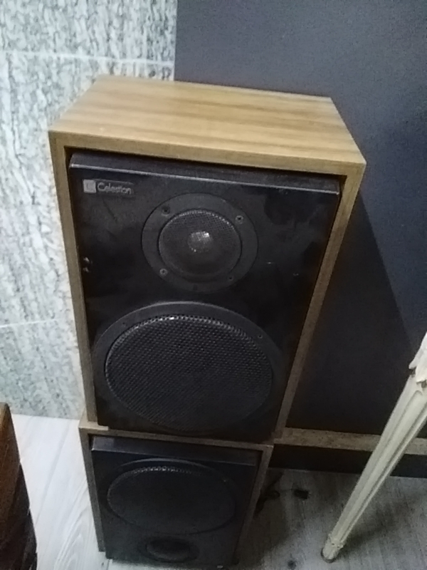 PAIRE DE HAUTS PARLEURS CELESTION 