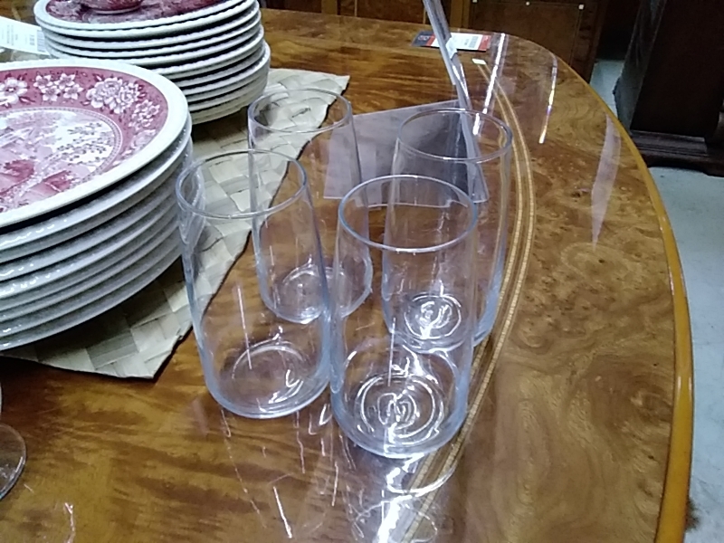 LOT DE 4 VERRES À EAU 