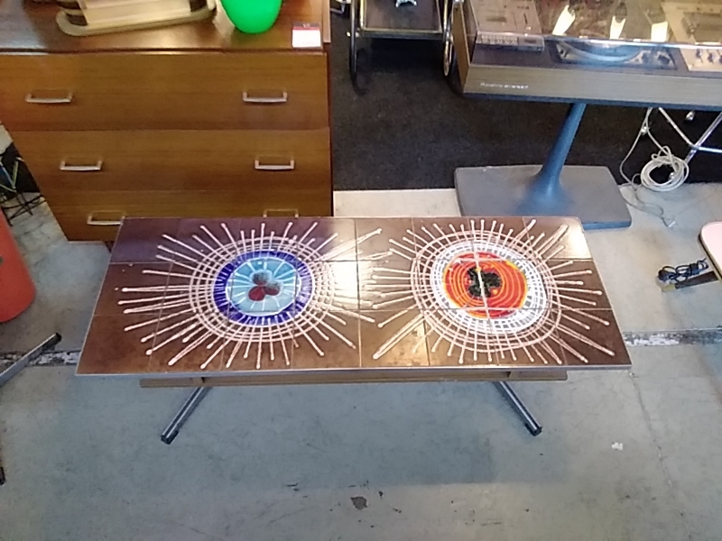 TABLE BASSE VINTAGE MARRON FACON BELARTI CÉRAMIQUE CHROMÉ 