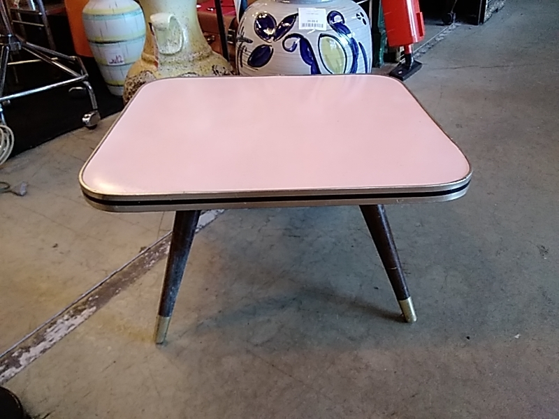 TABLE BASSE FORMICA ROSE