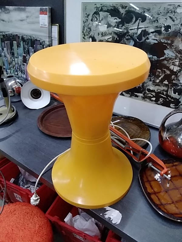 TABOURET PVC VINTAGE JAUNE
