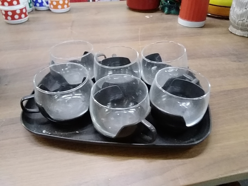 ENSEMBLE DE 6 TASSES VERRE