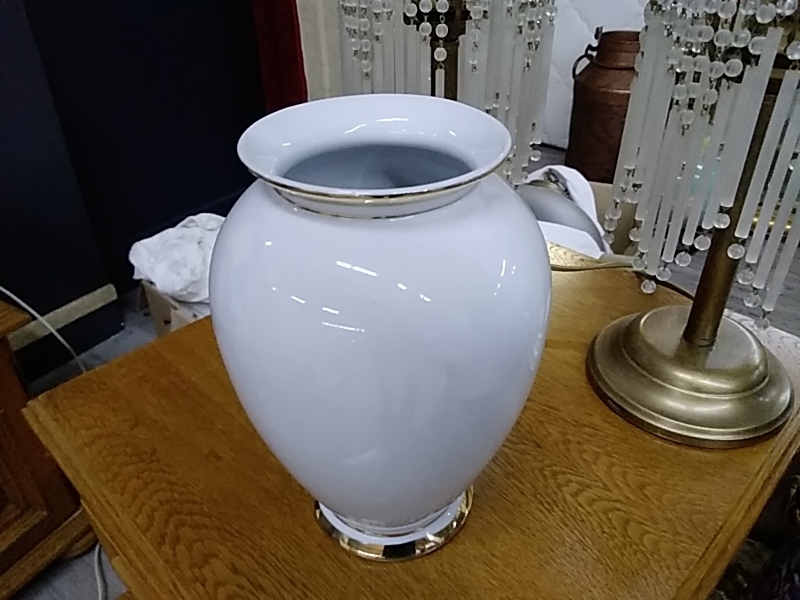 VASE BLANC DORÉ 
