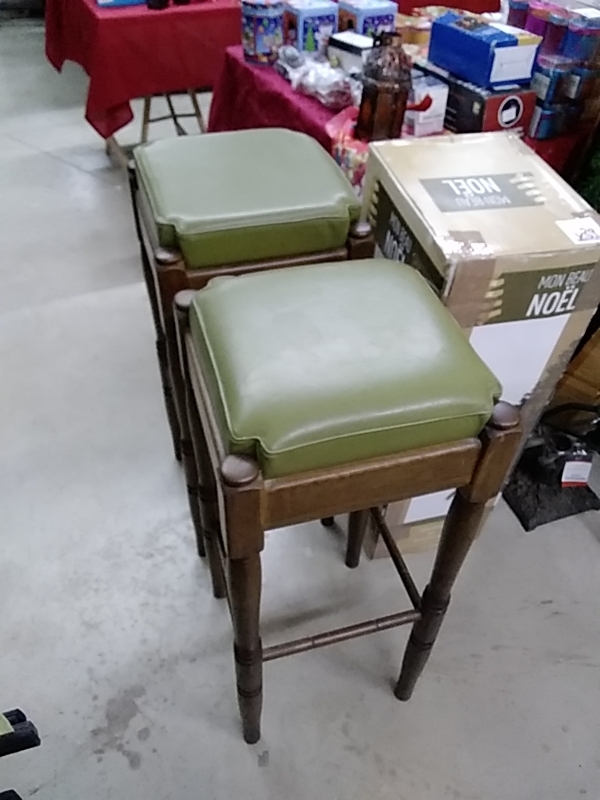 TABOURET SIMILI VERT 