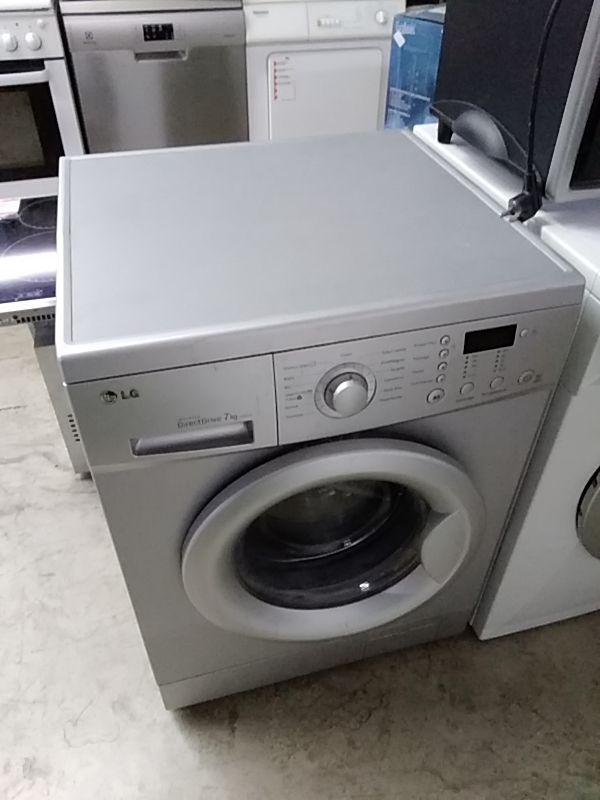 MACHINE À LAVER LG GRISE 7 KG