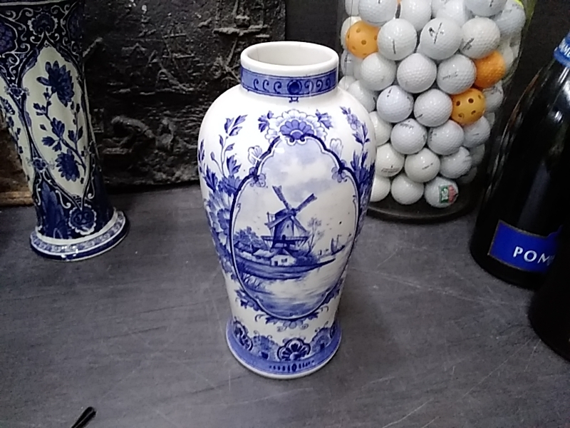 VASE DELFT 1970  HT 26 CM DANS L’ETAT 