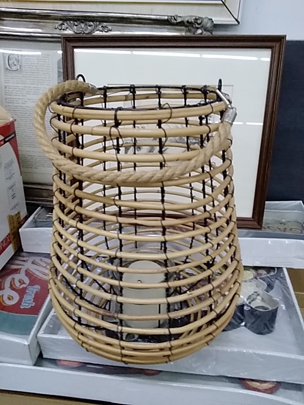 BOUGEOIR PANIER PAILLE