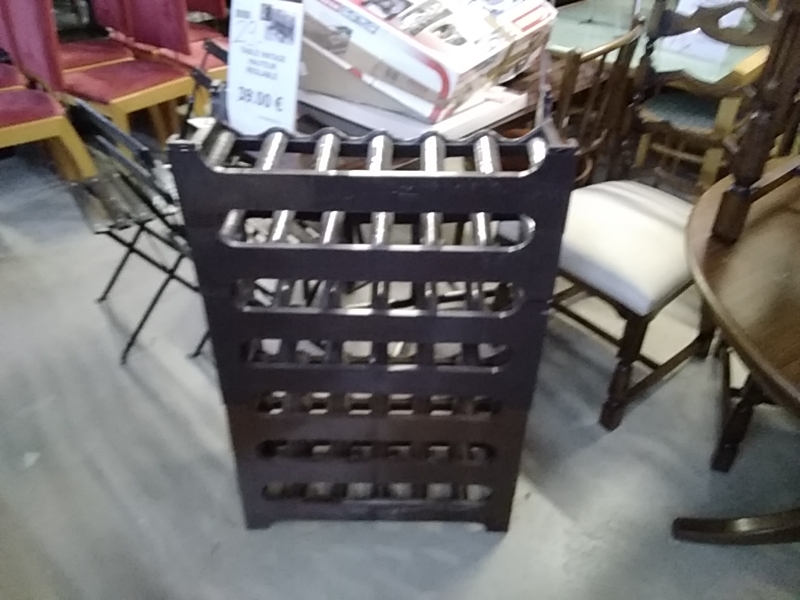 LOT DE 7 CASIERS POR VIN PVC