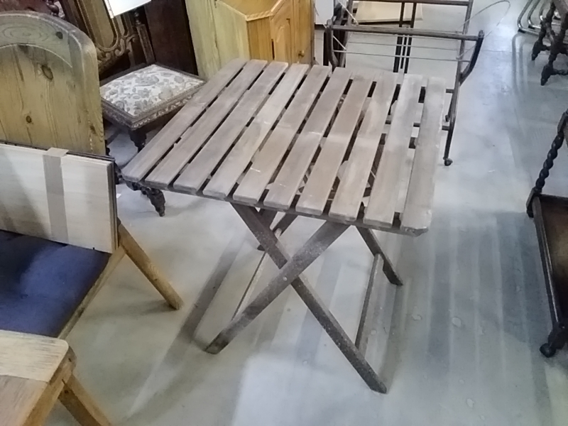 TABLE TECK PLIABLE CARRÉE 