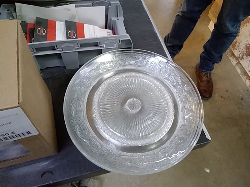 LOT DE 6 ASSIETTES GRAVÉES VERRE 