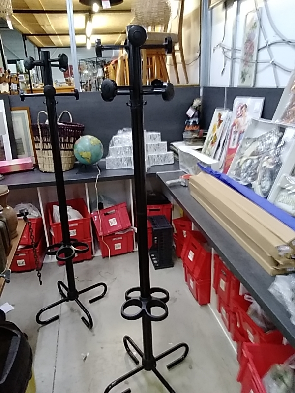 PORTE MANTEAUX PVC NOIR