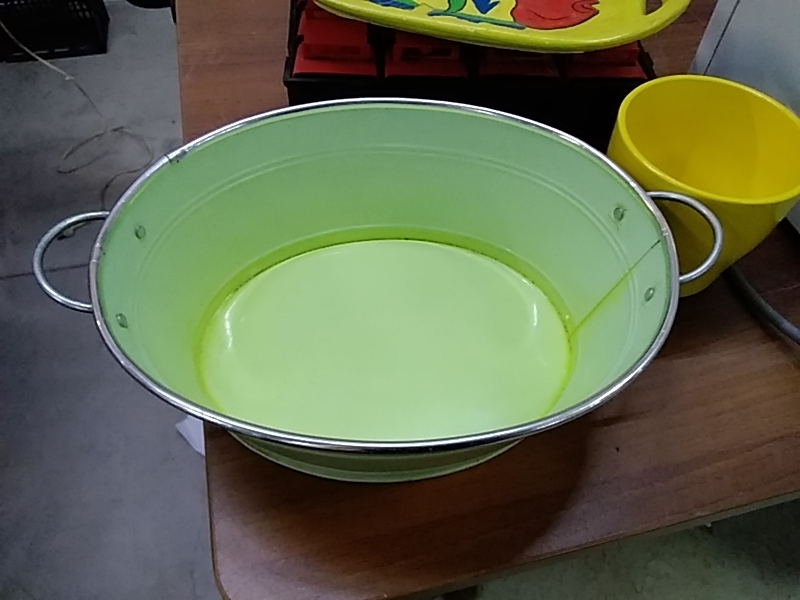 MINI BASSINE MÉTAL VERT