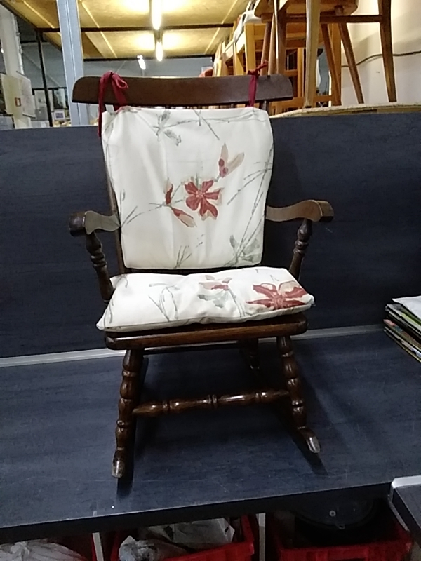 ROCKINGCHAIR ENFANT 
