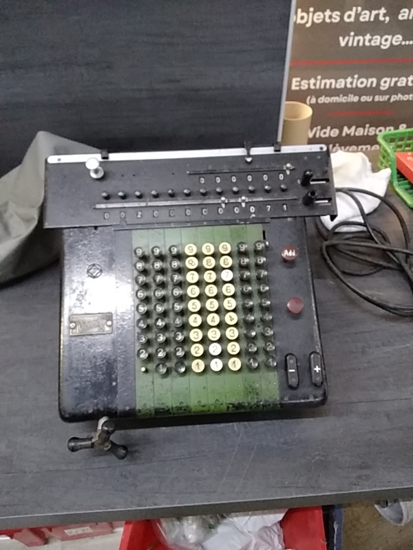 CALCULATRICE ÉLECTRIQUE ANCIENNE RHEINMETALL