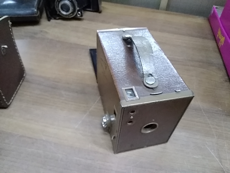 APPAREIL PHOTO BROWNIE 2