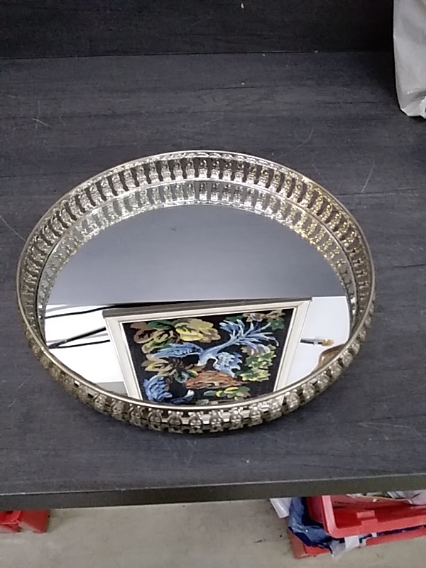 PLATEAU ROND ARGENTÉ 