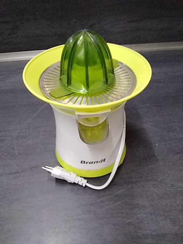 PRESSE AGRUMES ÉLECTRIQUE BRANDT