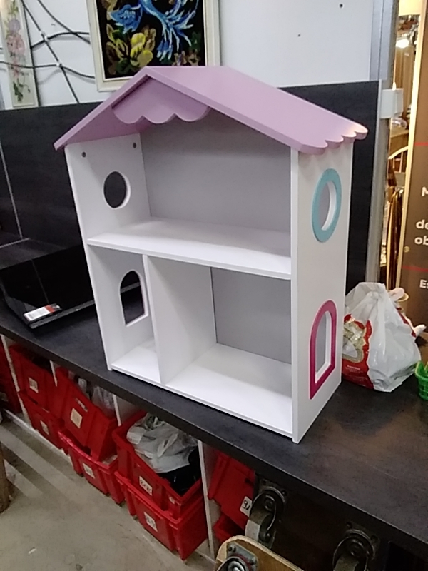 MAISON DE POUPÉE OU ÉTAGÈRE 