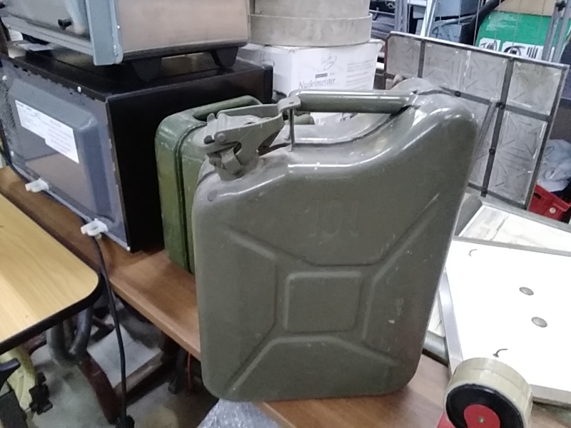 JERRICAN ESSENCE TÔLE 10L