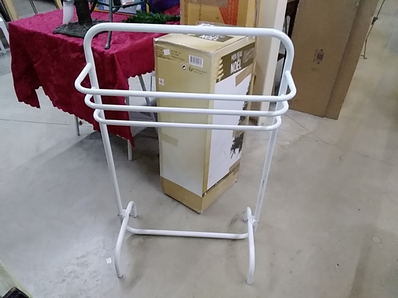 PORTE SERVIETTE BLANCHE 