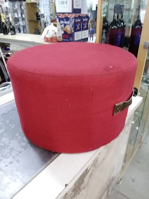 POUF ROUGE 