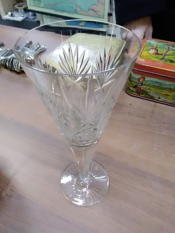 VERRE ANCIEN TAILLÉ ST LOUIS 