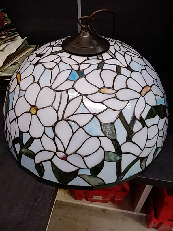 LAMPE TIFFANY FAIT MAIN 