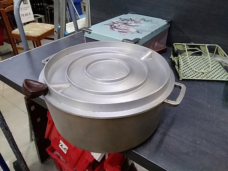 POÊLE AVEC COUVERCLE FONTE ALU ARDOR 