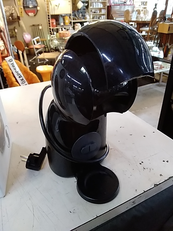 MACHINE À CAFÉ DOLCE GUSTO 