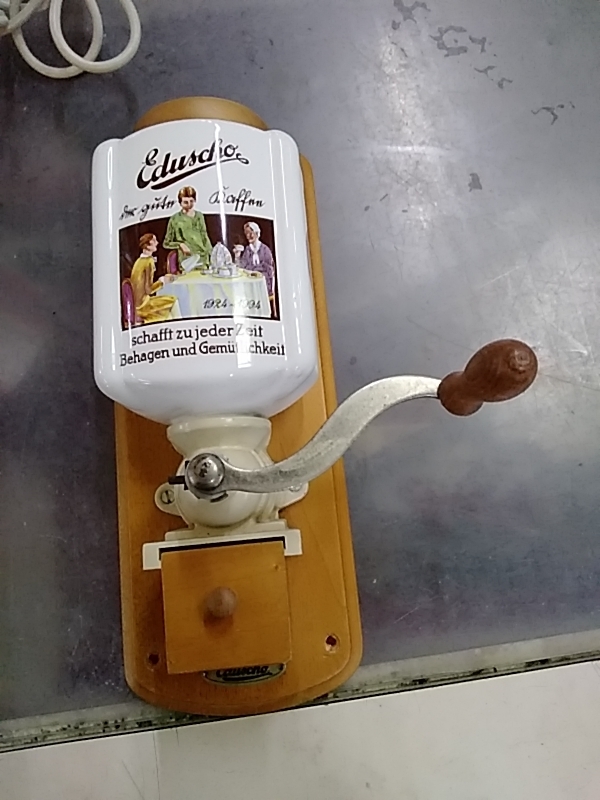 MOULIN À CAFÉ MURAL 